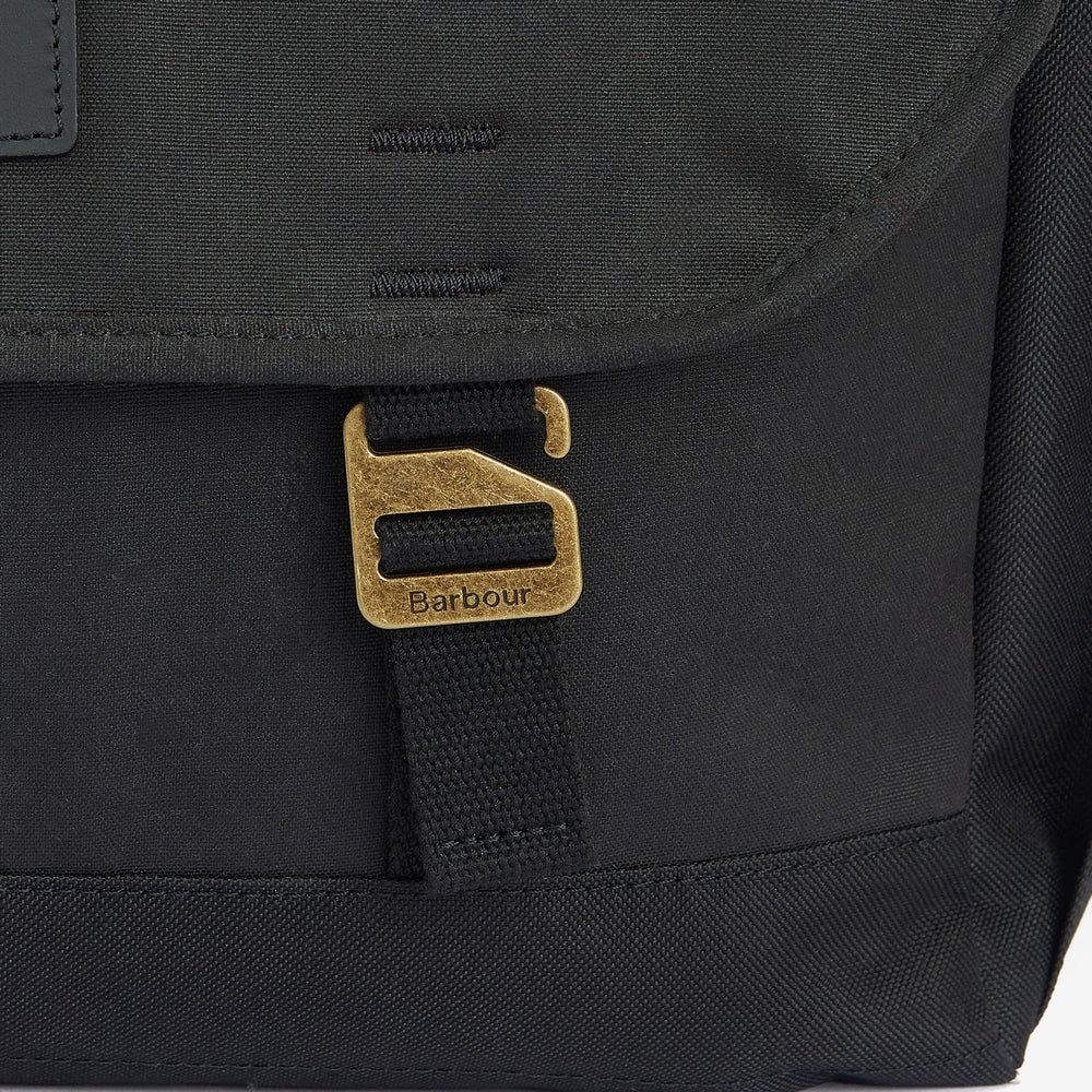 Essential Wax Messenger Bag