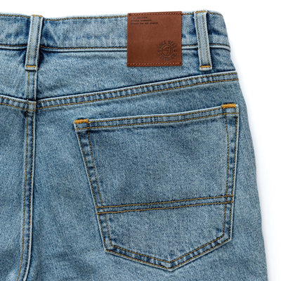 Duck Head Classic Straight Light Wash Denim - M.W. Reynolds