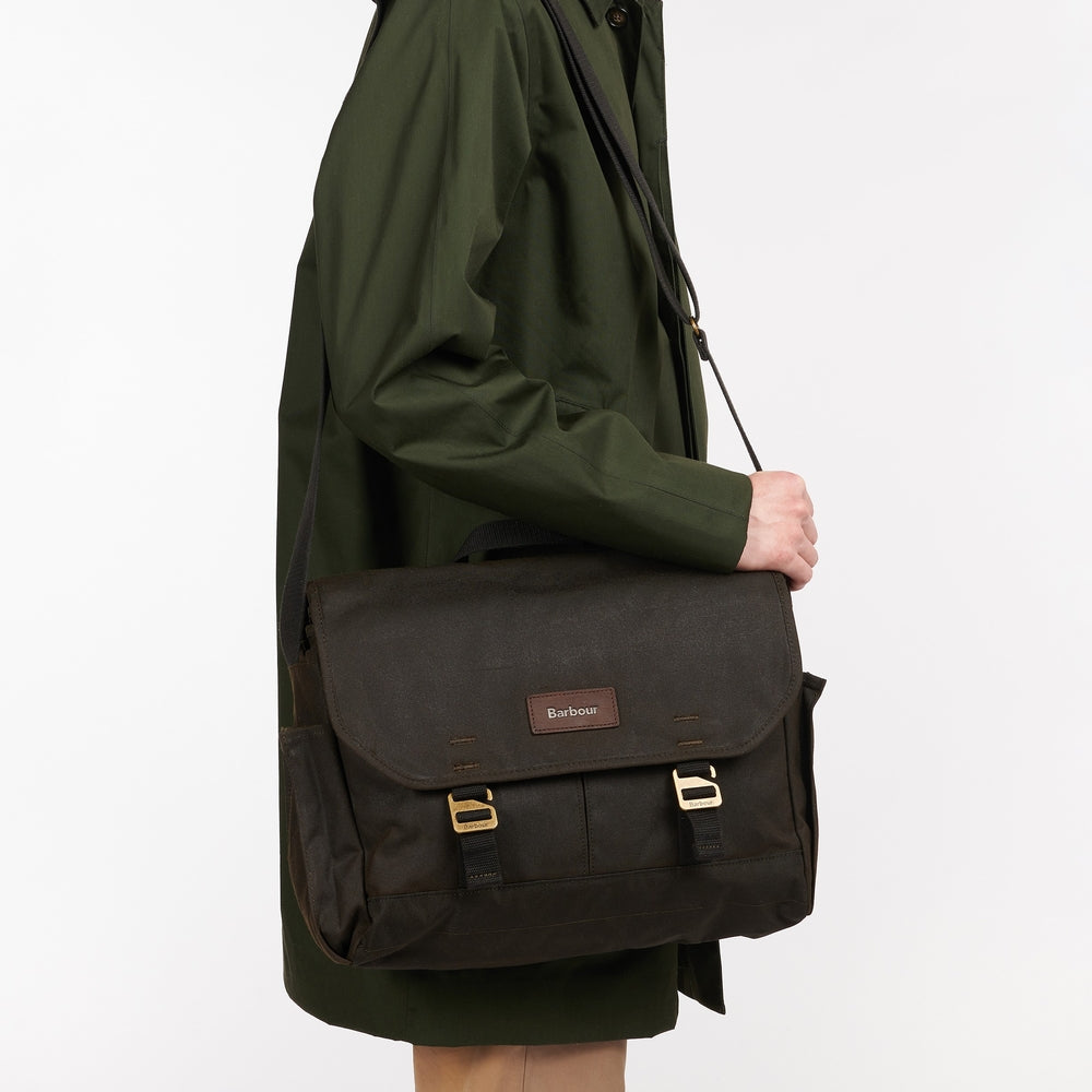 Essential Wax Messenger Bag